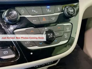 Chrysler Pacifica 2024 Touring L 4dr Mini-Van