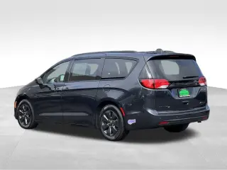 2019 Chrysler Pacifica Hybrid Limited