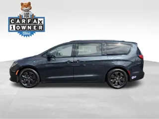 2019 Chrysler Pacifica Hybrid Limited