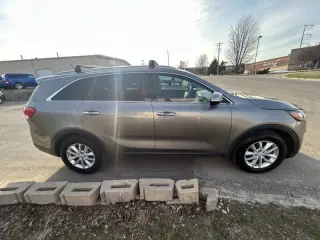 2017 Kia Sorento LX V6
