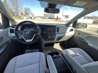 2020 Toyota Sienna LE 7-Passenger