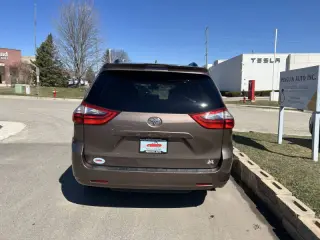 2020 Toyota Sienna LE 7-Passenger