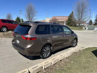 2020 Toyota Sienna LE 7-Passenger
