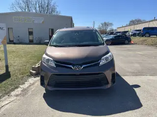 2020 Toyota Sienna LE 7-Passenger