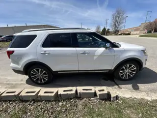 2017 Ford Explorer Platinum