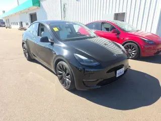Tesla Model Y 2022 AWD Performance 4dr Crossover
