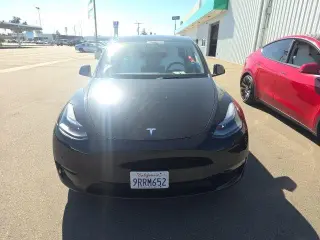 Tesla Model Y 2022 AWD Performance 4dr Crossover