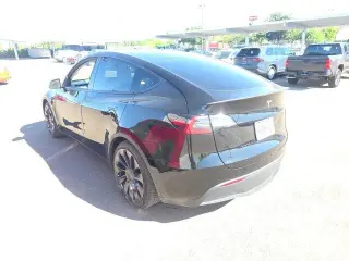 Tesla Model Y 2022 AWD Performance 4dr Crossover