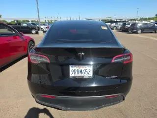 Tesla Model Y 2022 AWD Performance 4dr Crossover