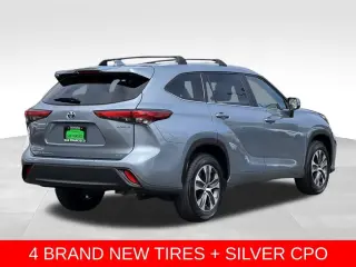 Silver Certified2023 Toyota Highlander Hybrid XLE