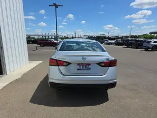 Nissan Altima 2024 2.5 SR 4dr Sedan