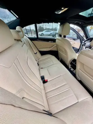 2017 BMW 5 Series 530i