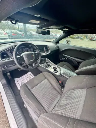 2021 Dodge Challenger SXT