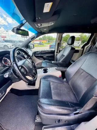 2020 Dodge Grand Caravan SXT