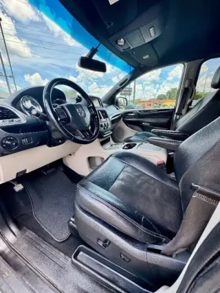 2020 Dodge Grand Caravan SXT