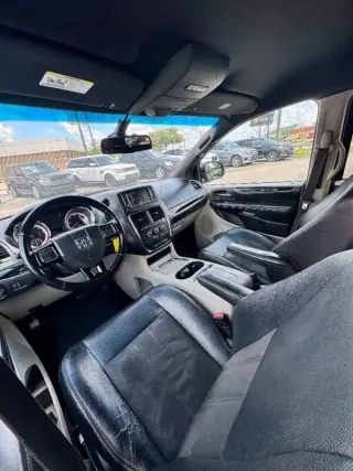 2020 Dodge Grand Caravan SXT