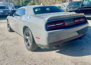 2018 Dodge Challenger SXT
