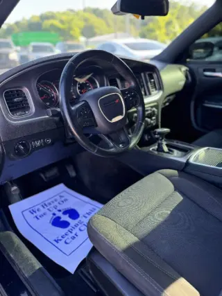 2017 Dodge Charger SE