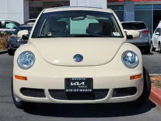2009 Volkswagen Beetle 2.5L Black Tie Edition