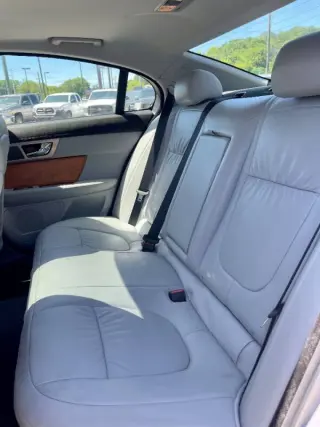 2010 Jaguar XF