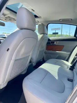 2010 Jaguar XF