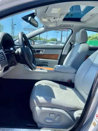 2010 Jaguar XF