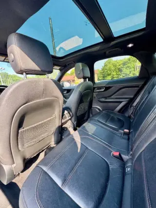 2018 Jaguar F-PACE 35t Prestige