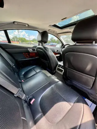 2009 Jaguar XF Premium Luxury