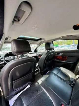 2009 Jaguar XF Premium Luxury