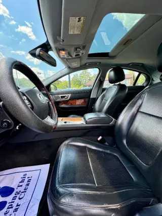 2009 Jaguar XF Premium Luxury