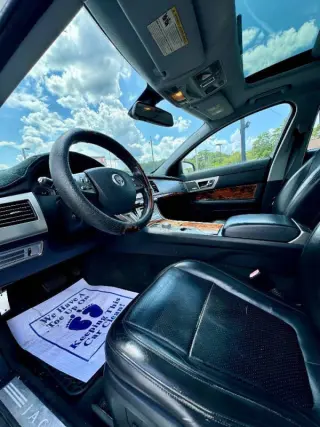 2009 Jaguar XF Premium Luxury