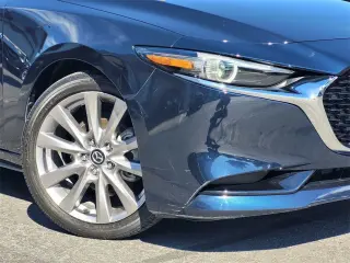 2019  Mazda3 Premium