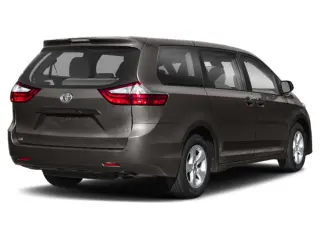 2018 Toyota Sienna SE 8 Passenger