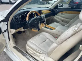 2003 Lexus SC 430