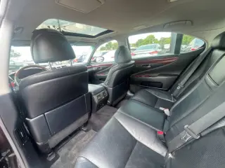 2010 Lexus LS 460