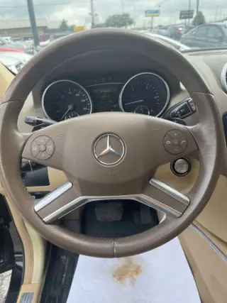 2009 Mercedes-Benz M-Class ML 320 BlueTEC