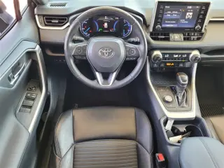 Gold Certified2019 Toyota RAV4 Hybrid XSE