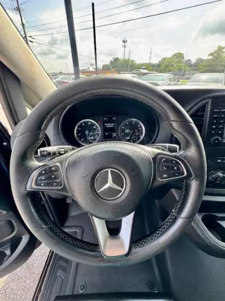 2017 Mercedes-Benz Metris Passenger