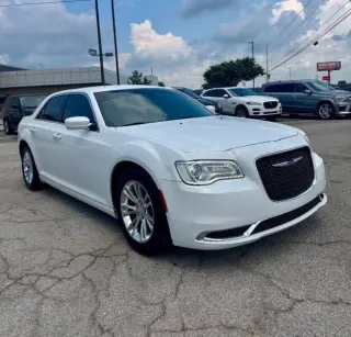 2019 Chrysler 300 Touring