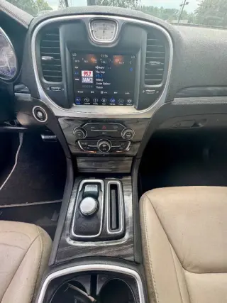 2019 Chrysler 300 Touring