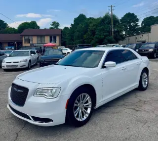 2019 Chrysler 300 Touring