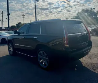 2016 Cadillac Escalade Luxury Collection