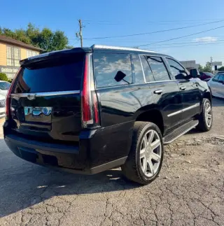 2016 Cadillac Escalade Luxury Collection