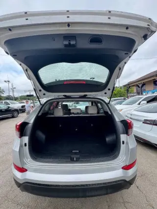2016 Hyundai Tucson SE