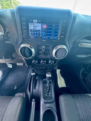 2012 Jeep Wrangler Unlimited Sahara