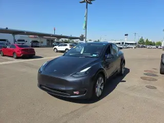 Tesla Model Y 2024 AWD Long Range 4dr Crossover