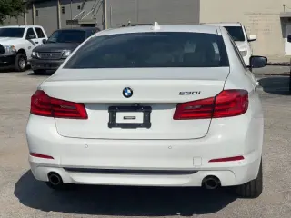 2017 BMW 5 Series 530i
