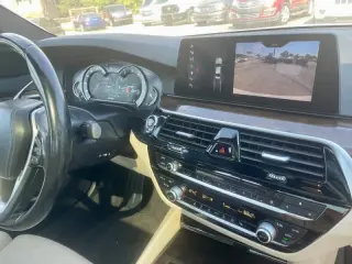 2017 BMW 5 Series 530i