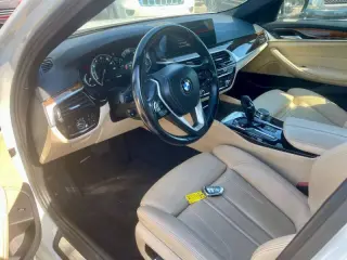 2017 BMW 5 Series 530i