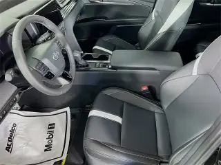 Toyota Camry 2025 SE 4dr Sedan